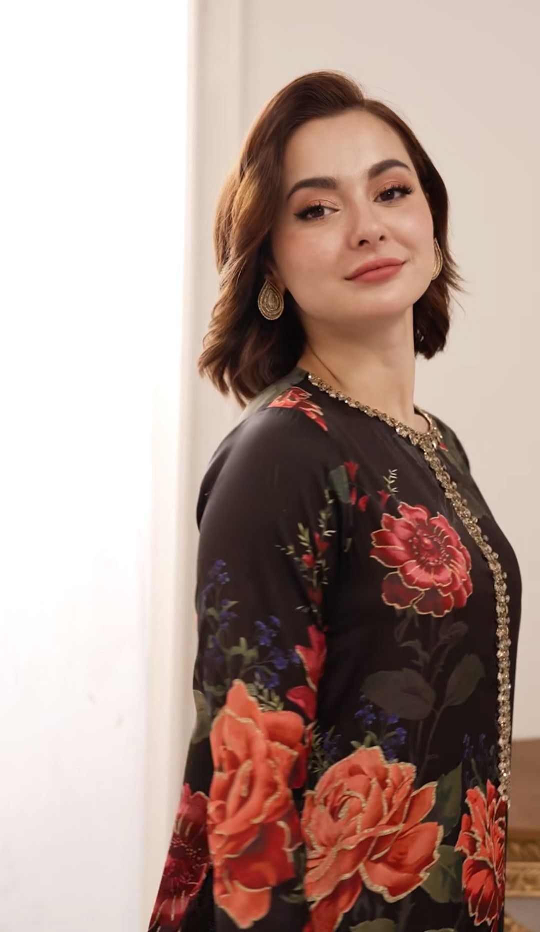 Black Floral Rose 3 piece Suit