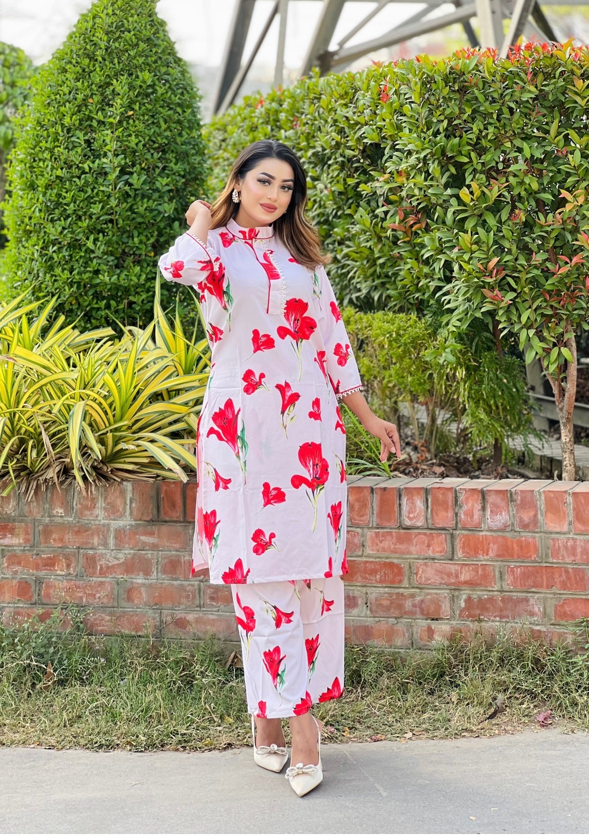 Red Flower Printed Co-O𝗿𝗱 𝘀𝗲𝘁s