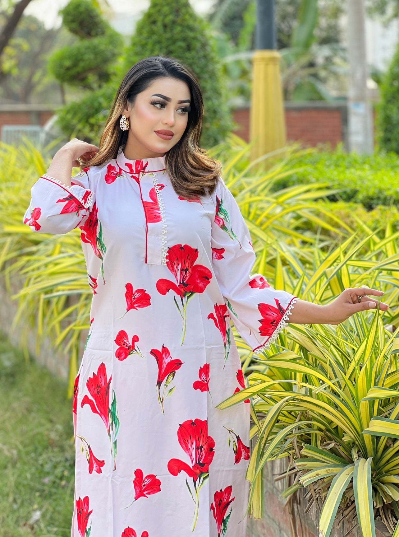 Red Flower Printed Co-O𝗿𝗱 𝘀𝗲𝘁s